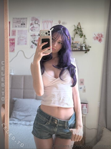 Bonnie Petite photo 3