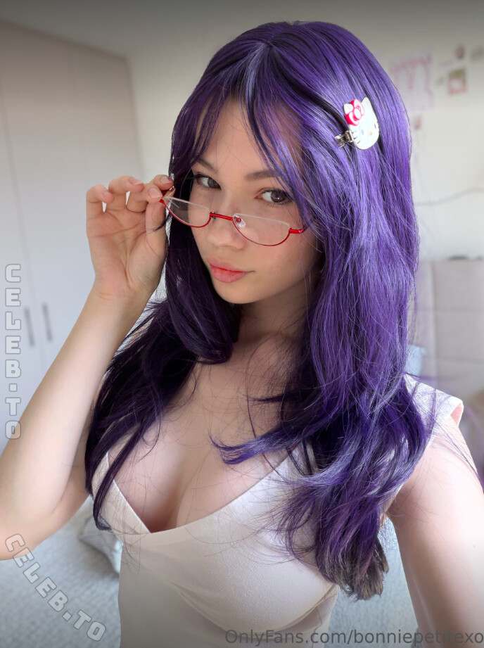 Bonnie Petite nude photo 4