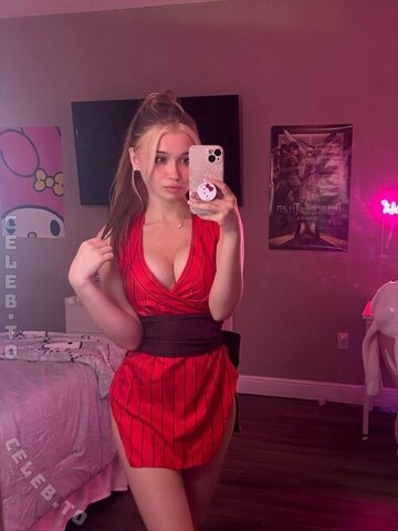 booleahhh nude photo 7
