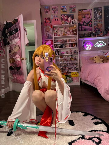 booleahhh nude photo 7