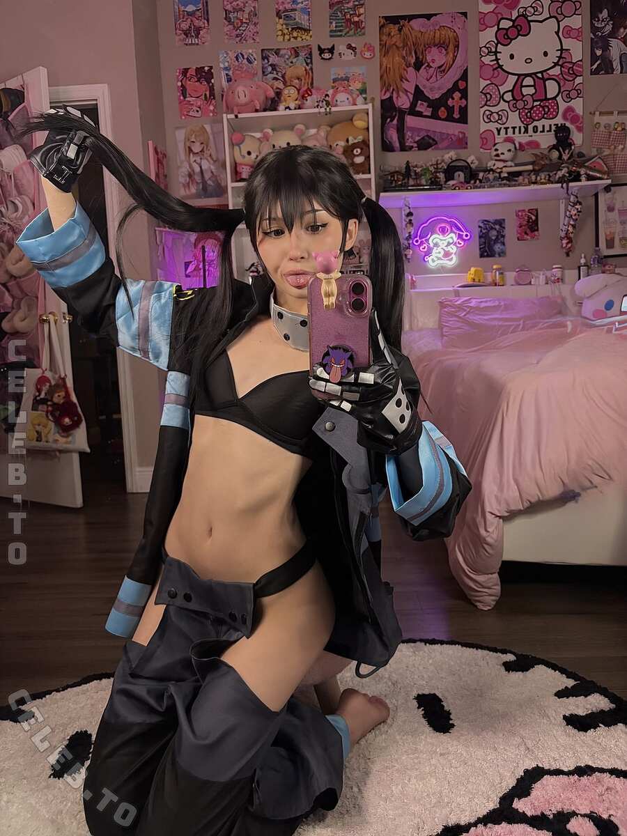 booleahhh nude photo 5