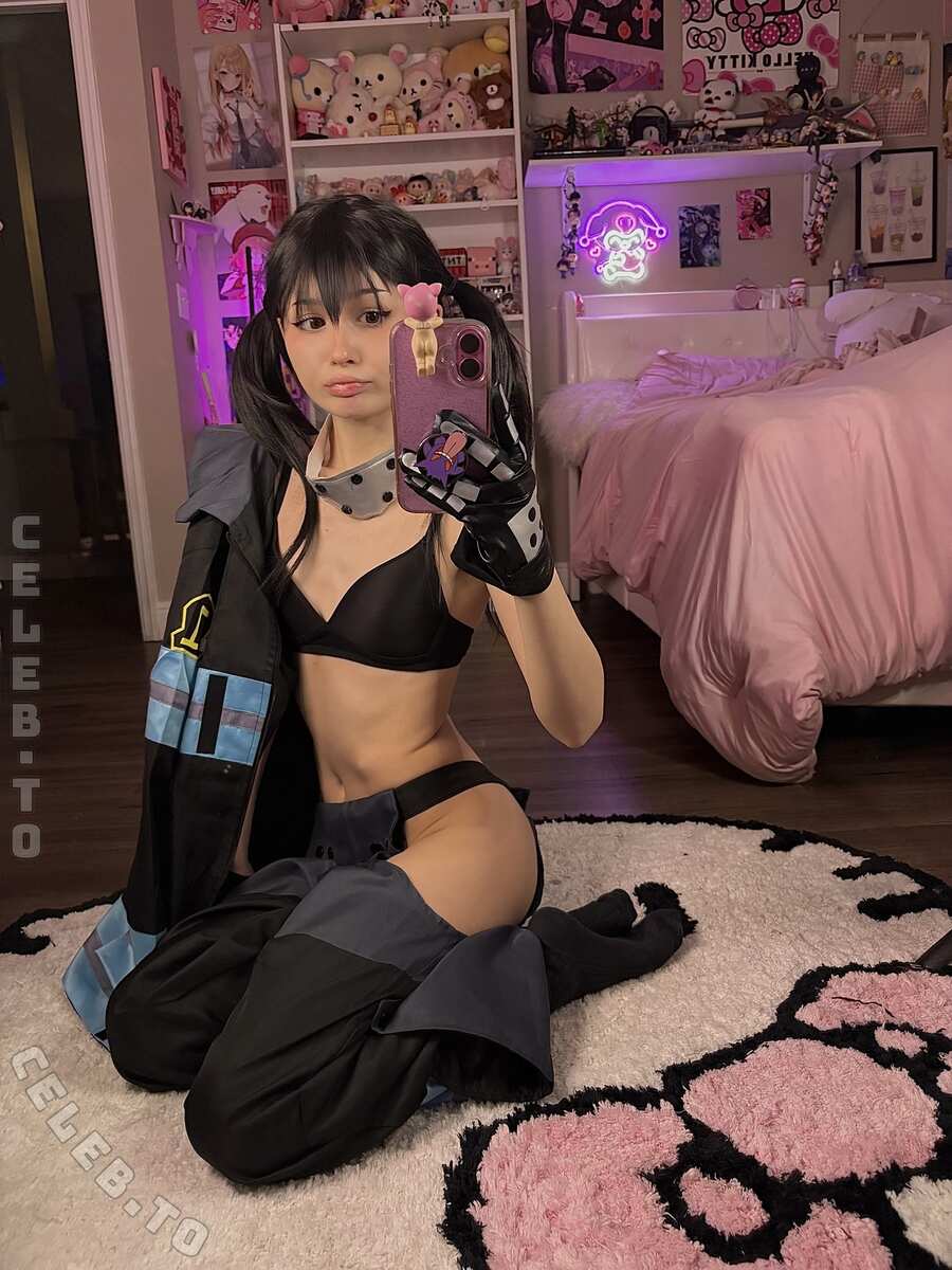 booleahhh nude photo 9