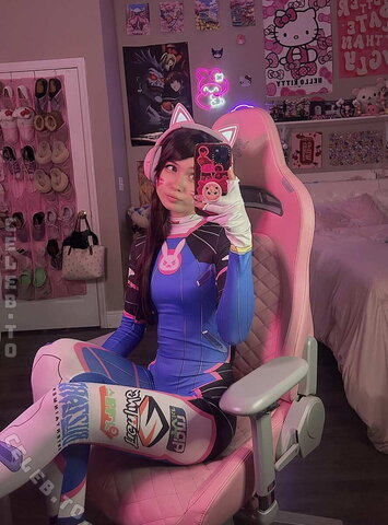 booleahhh nude photo 9