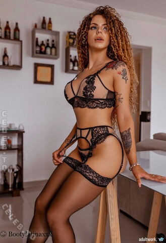Bootylatinaxxx photo 1