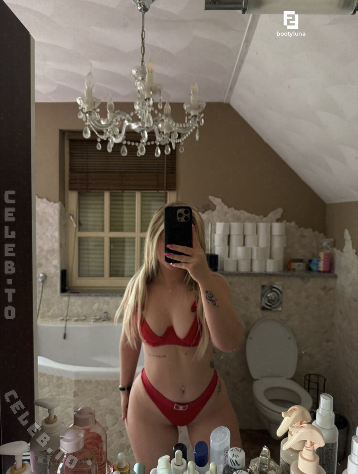 Bootyluna nude photo 14