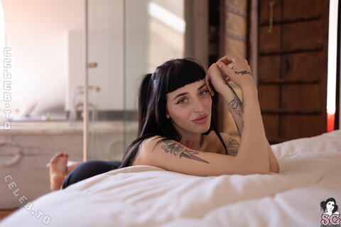 Borderlady nude photo 86