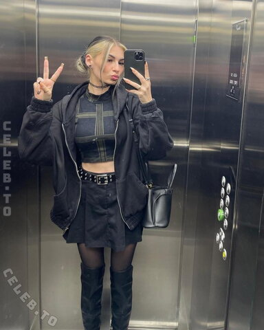 Bougebby – Rock and boots good combo