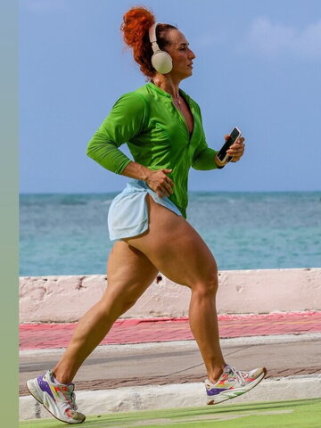 Brazilian Fitness & Muscle Girls nude photo 22