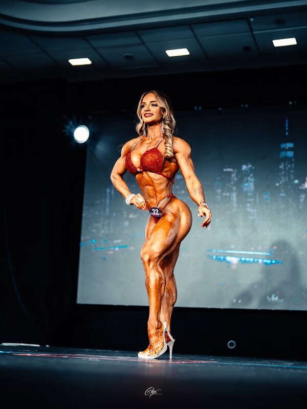 Brazilian Fitness & Muscle Girls nude photo 6
