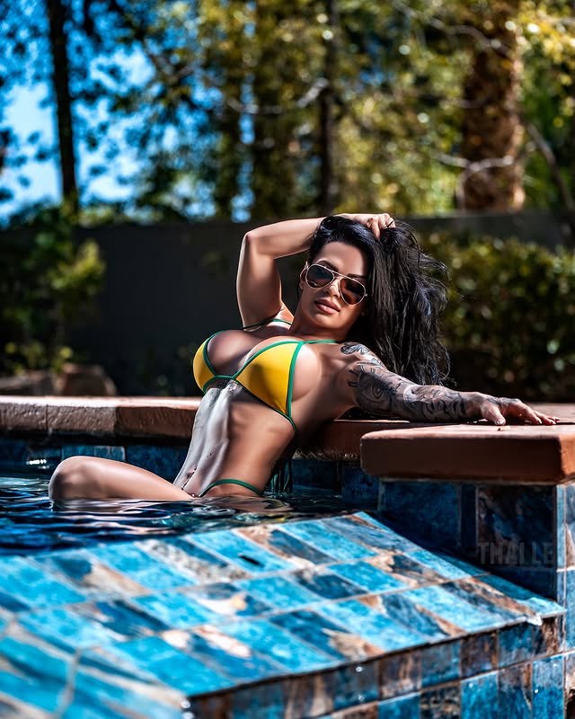 Brazilian Fitness & Muscle Girls nude photo 6