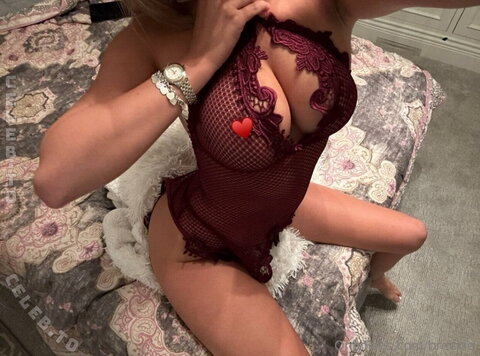 Breckie Hill nude photo 70
