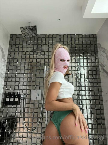 Briana Armbruster nude photo 7