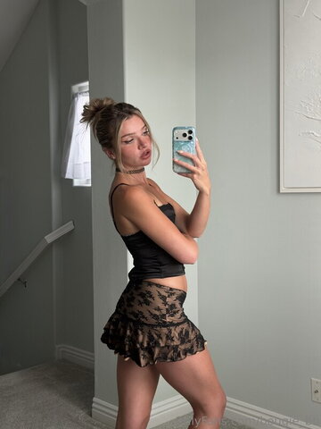 Brie Belle Sexy (17 photos)