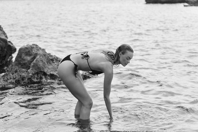 Britt Van der Boon nude photo 7