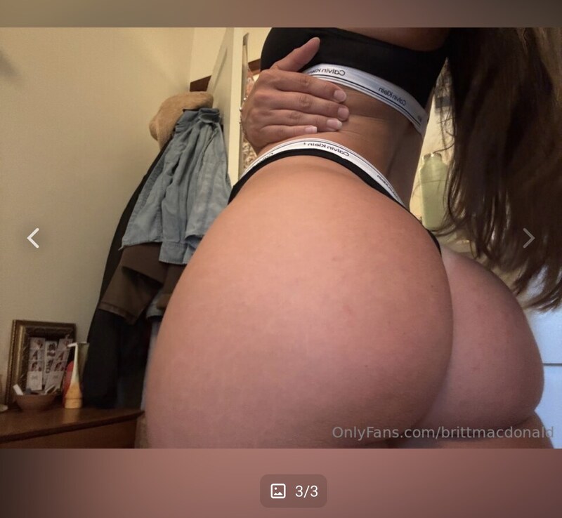 brittanyjomac nude photo 3
