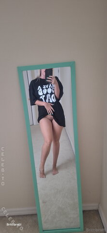 Brittibratti nude photo 11