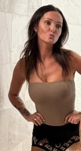 Brittney Atwood nude photo 36