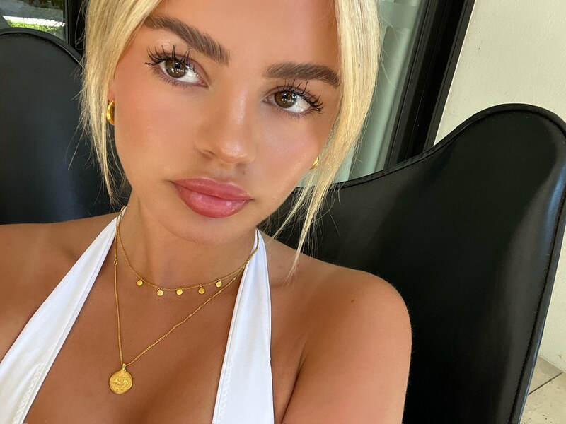 brontesheppeard nude photo 6