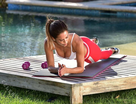 Brooke Burke nude photo 111