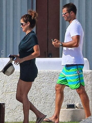 Brooke Burke nude photo 4