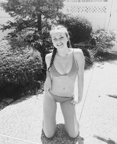 Brooke connors nude photo 4