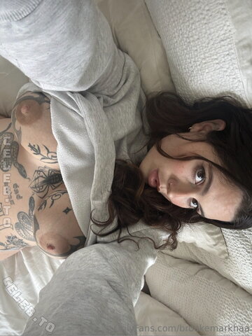 Brooke Markhaa nude photo 2