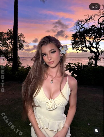 Brooke Monk – New Instagram post