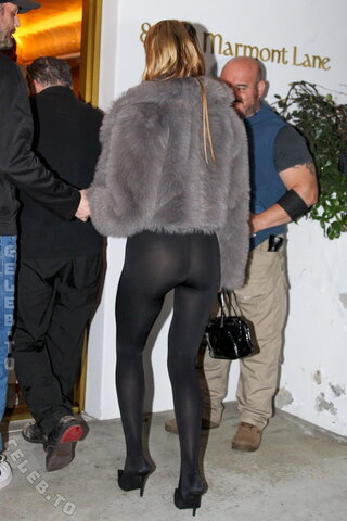 Brooks Nader nude photo 28