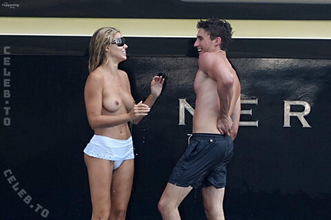 Brooks Nader nude photo 33