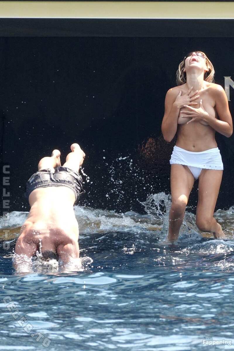 Brooks Nader nude photo 10