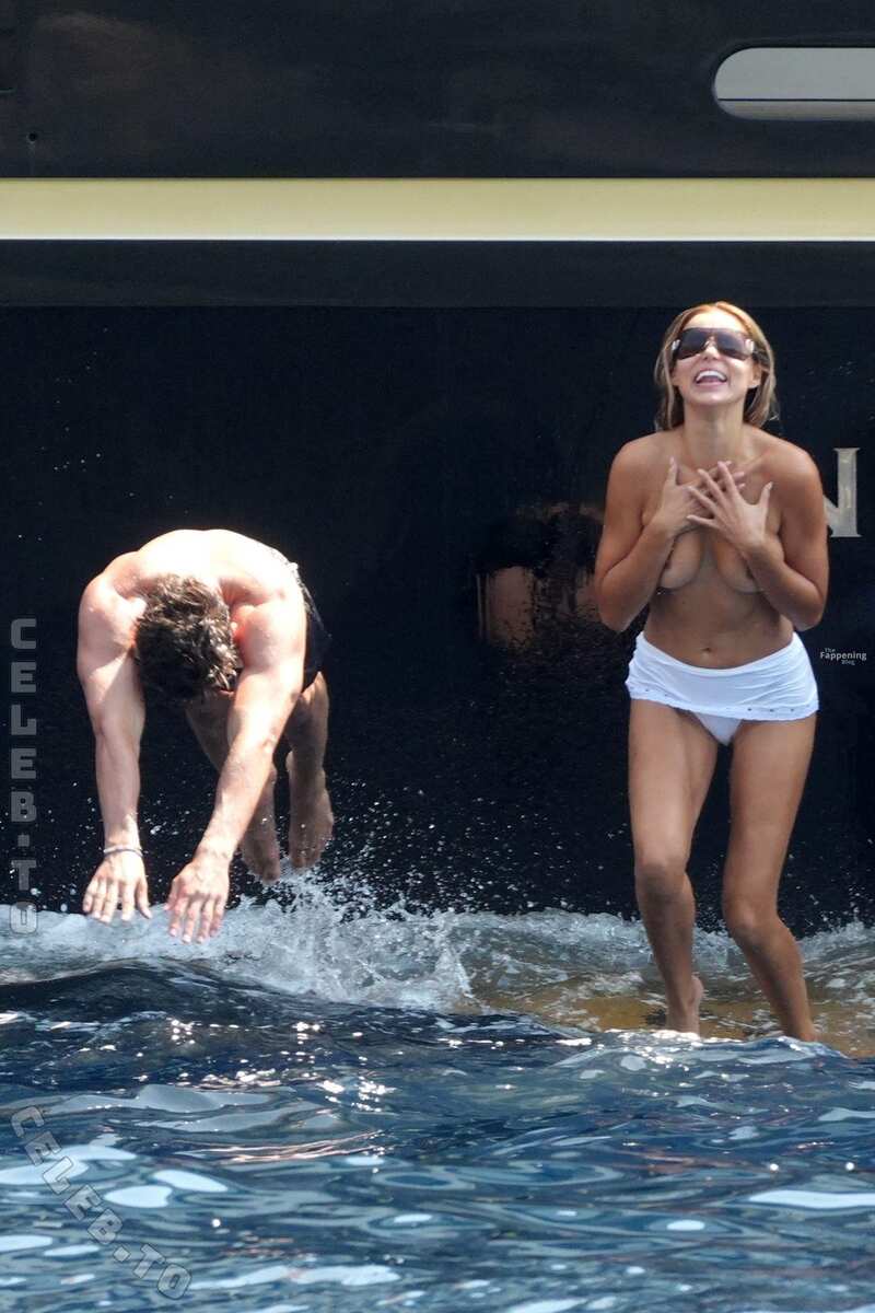 Brooks Nader nude photo 13