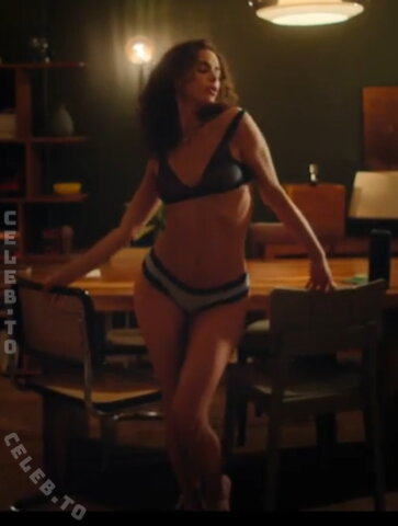 Bruna Marquezine nude