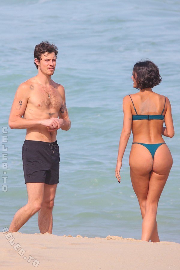 Bruna Marquezine nude photo 1