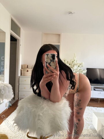 brunette.luana nude photo 1