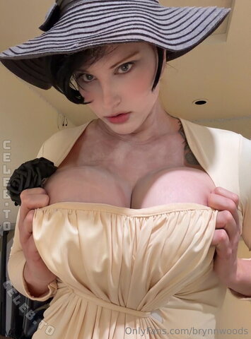 Brynn Woods nude photo 21
