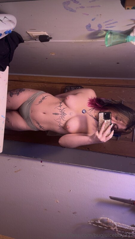 Bugjuicebby222 nude photo 4