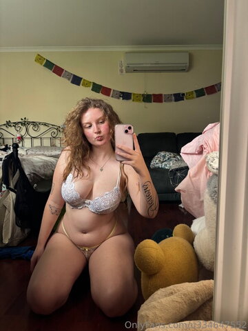 Bun nude photo 1