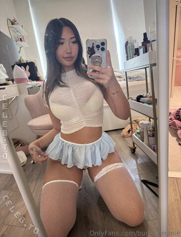Bunni emmie nude photo 48