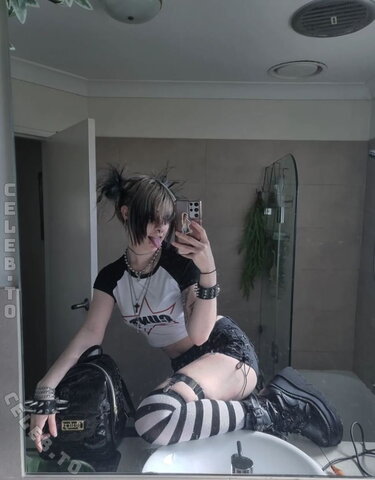 Bunni_brain nude photo 6