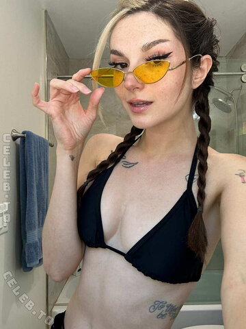 Busy B Asmr nude photo 1741