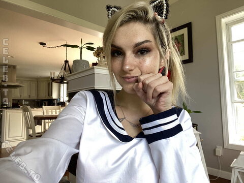 Busy B Asmr nude photo 1592