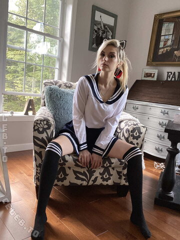 Busy B Asmr nude photo 1579