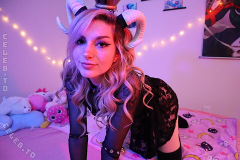 Busy B Asmr nude photo 1535