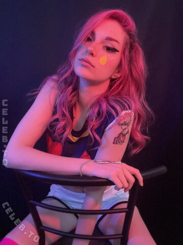 Busy B Asmr nude photo 1084
