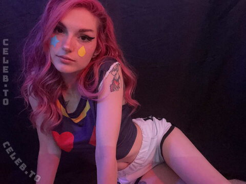 Busy B Asmr nude photo 1075