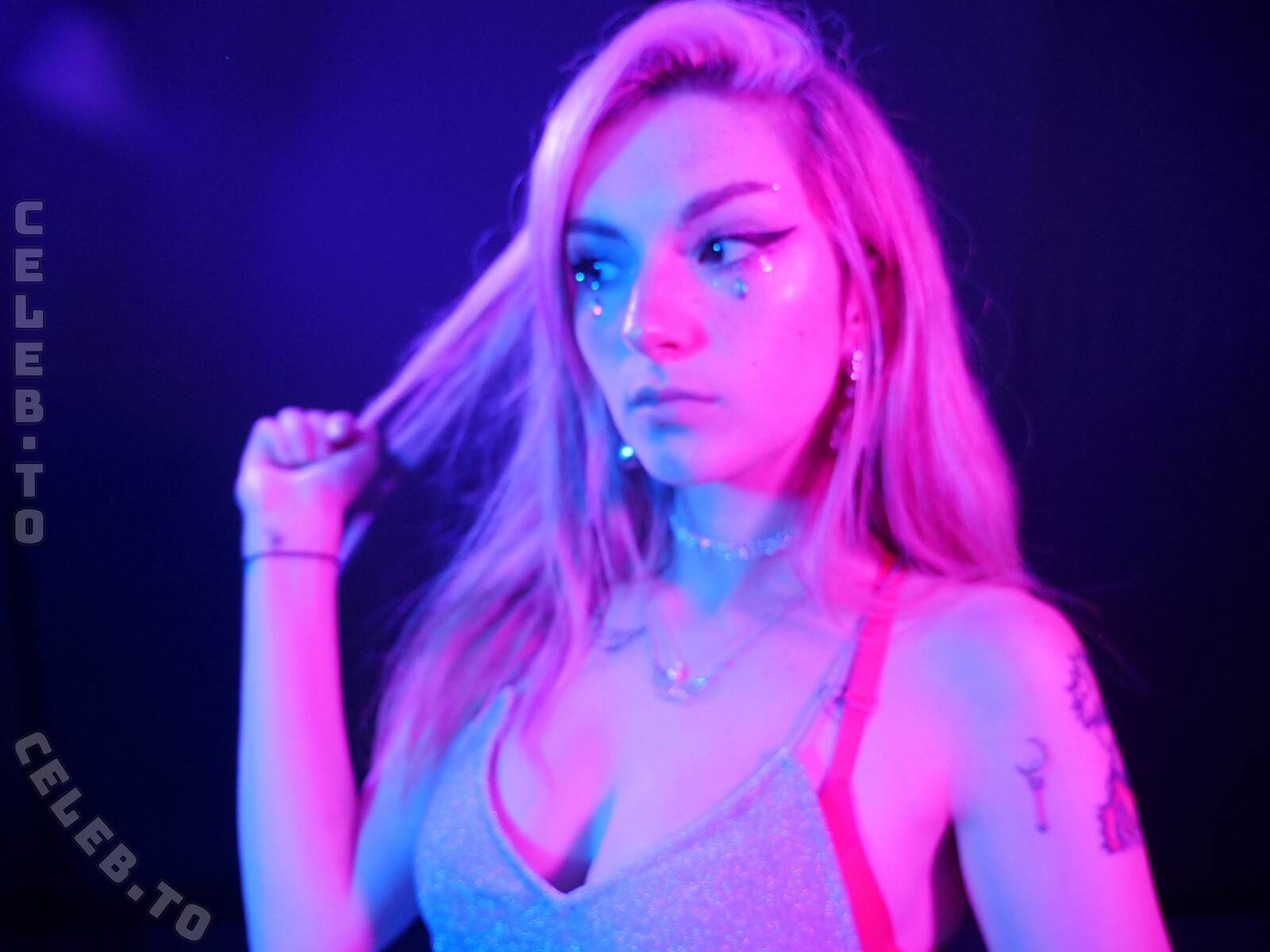 Busy B Asmr nude photo 3