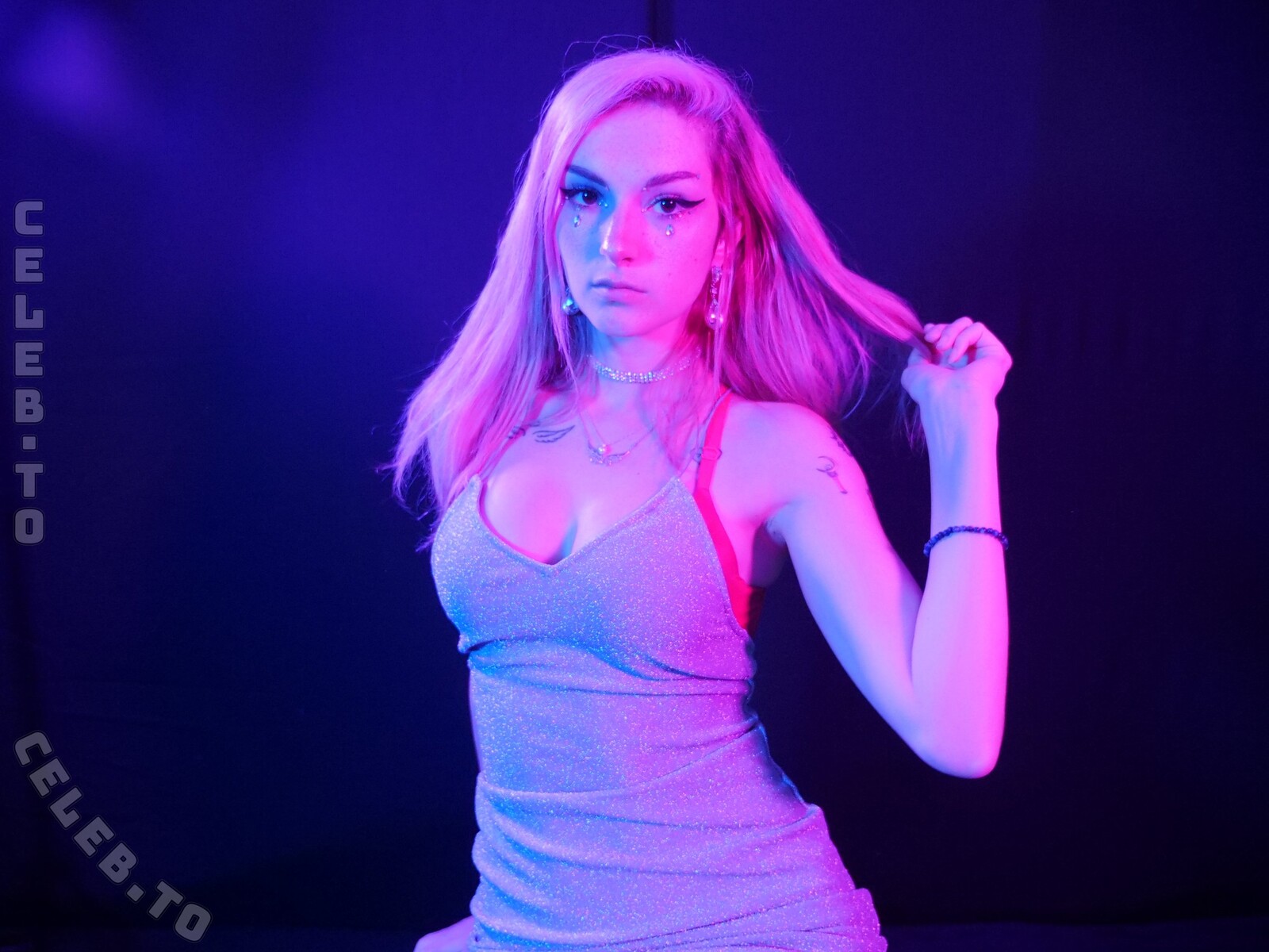 Busy B Asmr nude photo 4