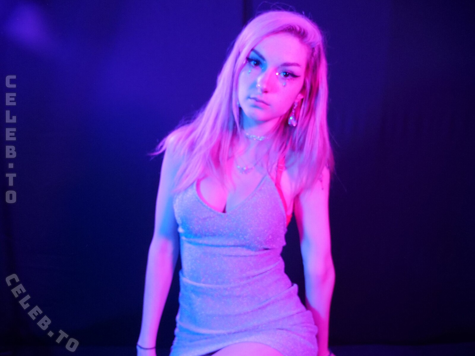 Busy B Asmr nude photo 5