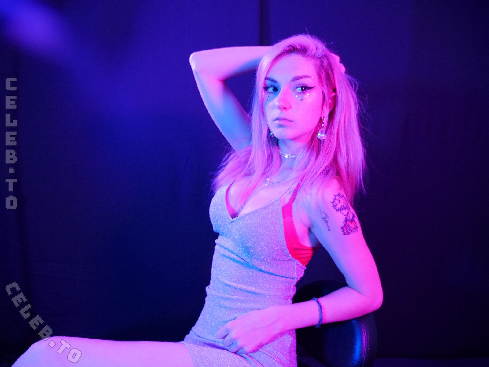 Busy B Asmr nude photo 9