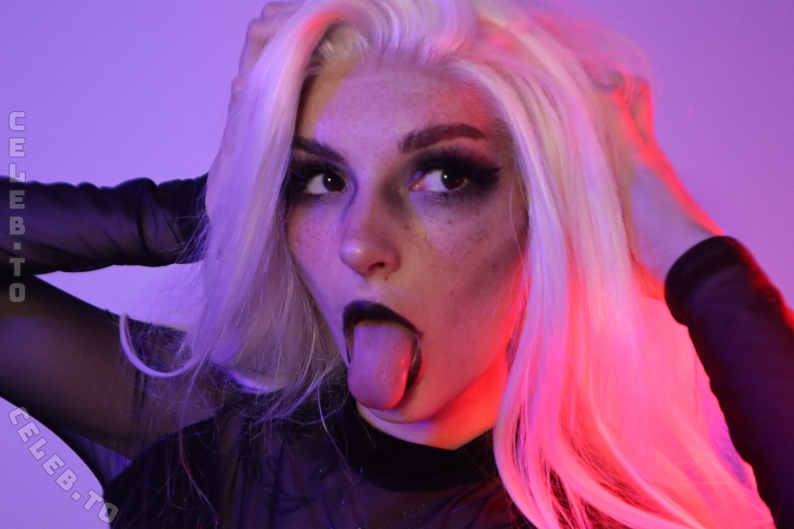 Busy B Asmr nude photo 4